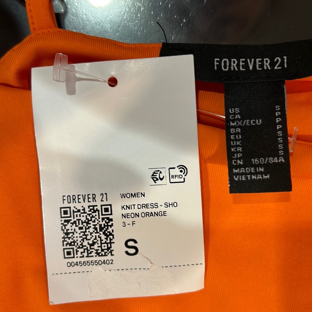 Forever 21 size small orange midi dress new with tags never been worn